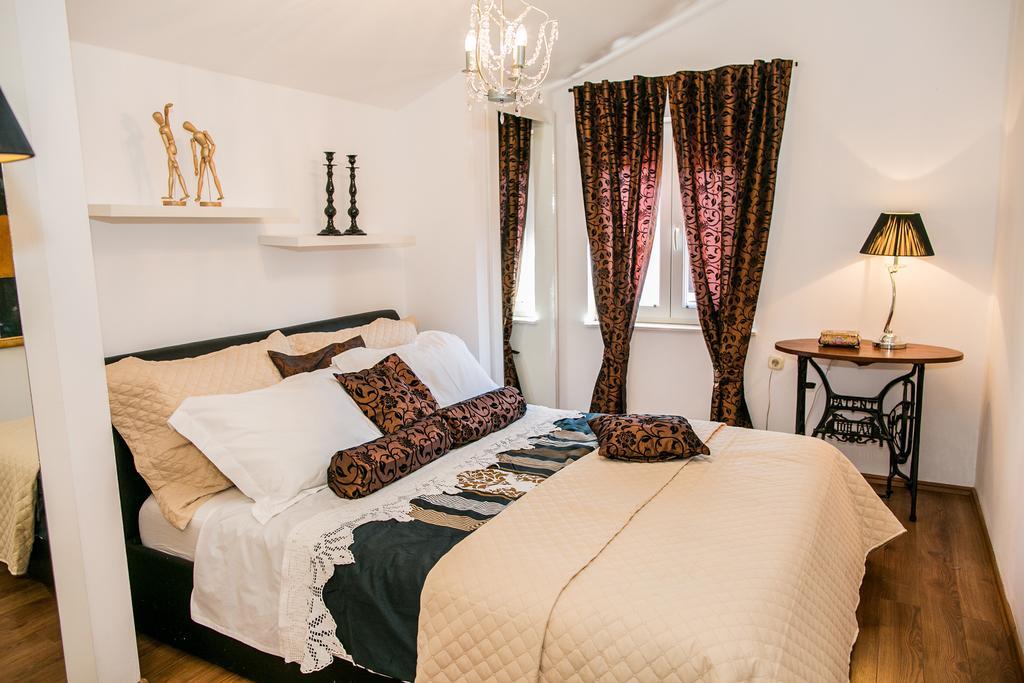 Catherine'S Garden Apartment Sibenik Room photo